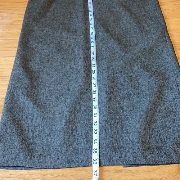 Vintage Grey suit jacket and skirt set, size 8P - Picture 12 of 15